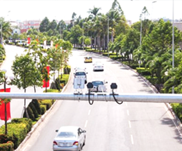 Giám sát, nhận diện và tự động đưa ra cảnh báo xe vi phạm